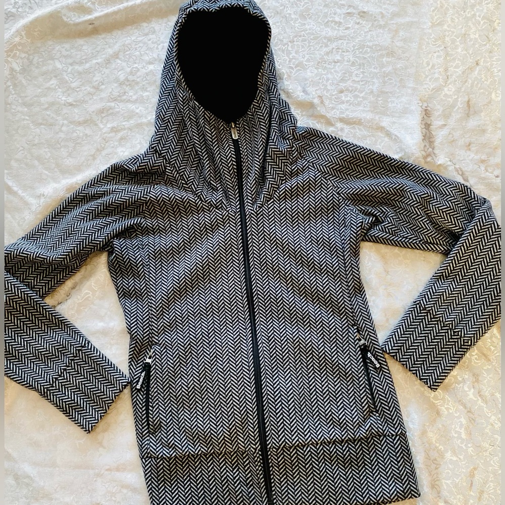 Black and grey , Green Bench Zip-Up Hoodie